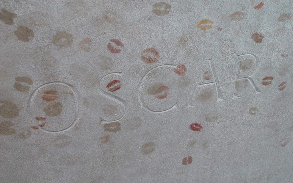 Covered in Womens Kisses, Interesting since Oscar Wilde was Gay.